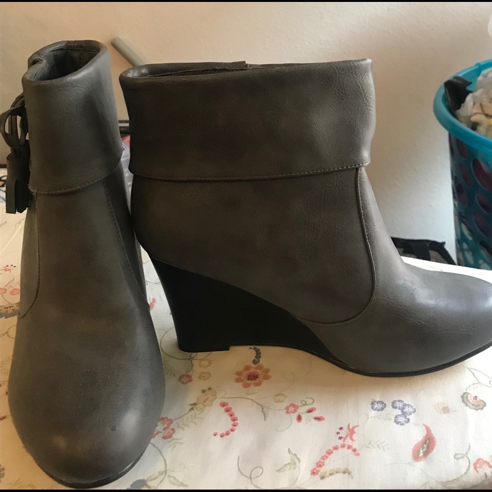Brand new gray wedge ankle boots